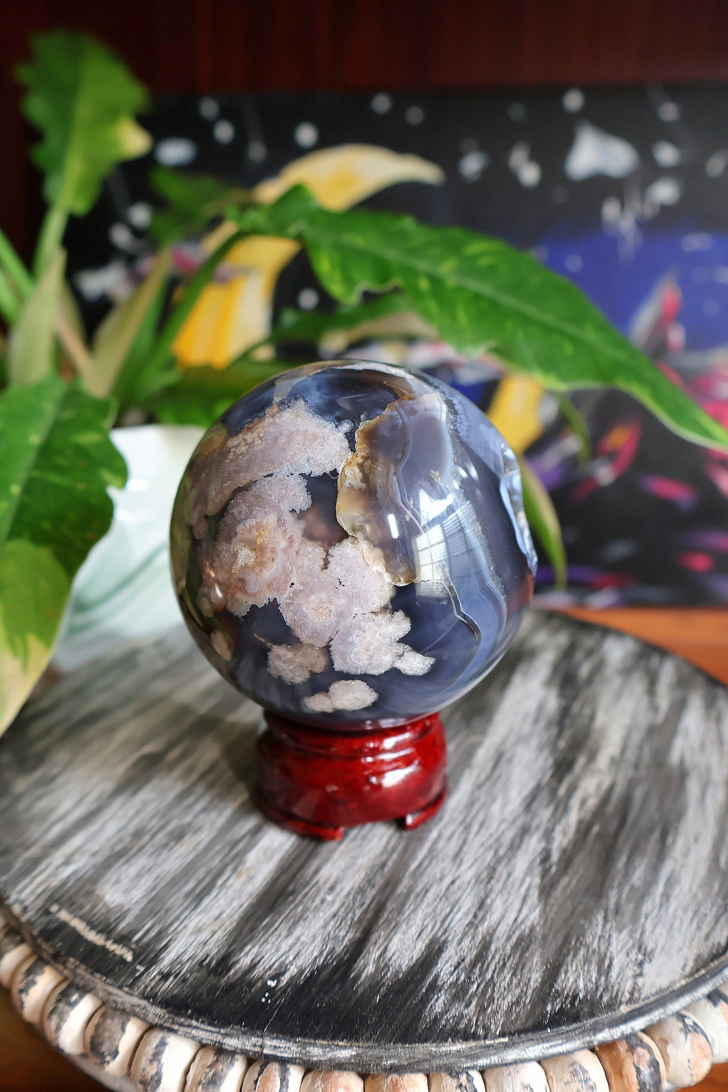 Esfera de cristal de ágata de flor negra 552.88 g Piedra natural