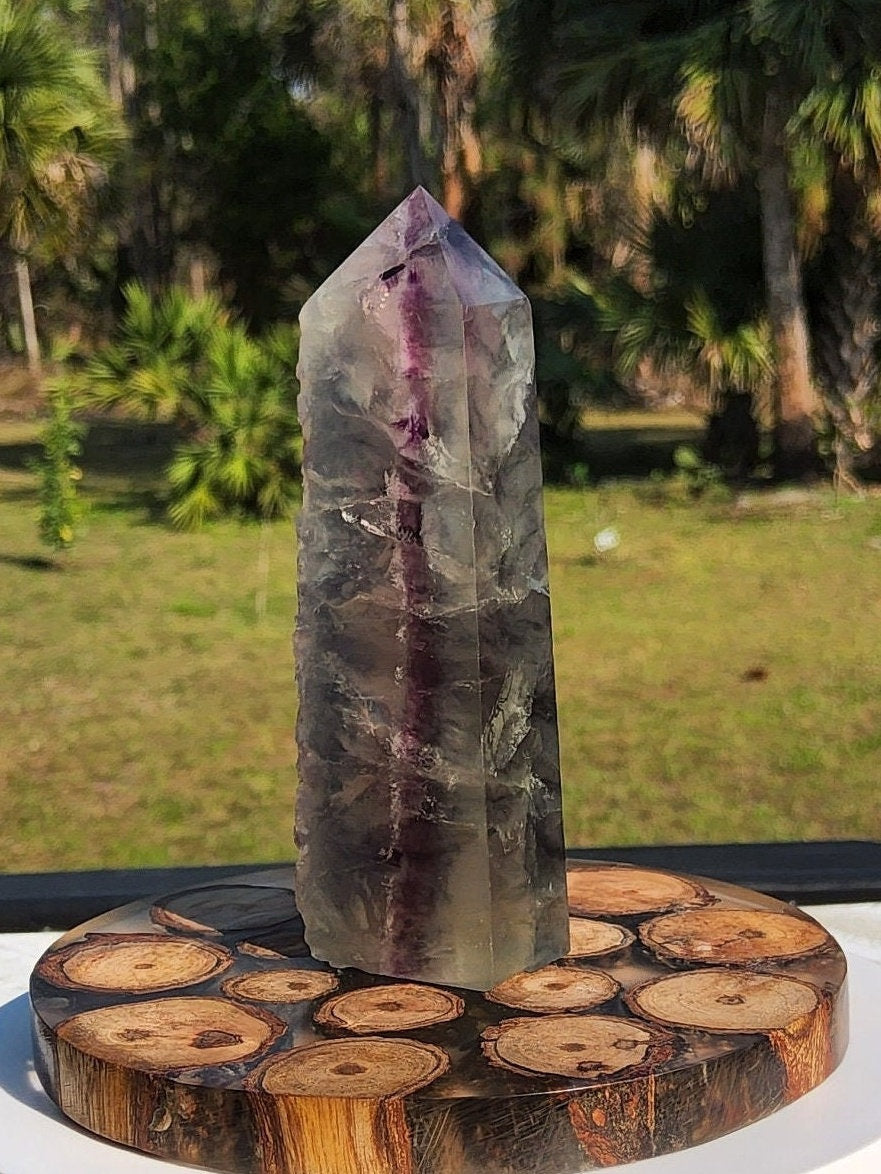 Torre de fluorita arcoíris 110,6 g Piedra natural