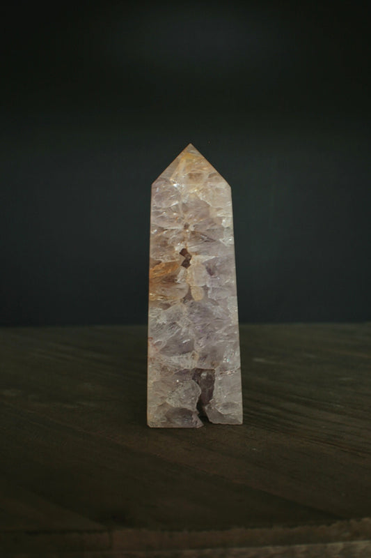 Torre de Amatista Rosa Cristal 201.00 g Piedra Natural