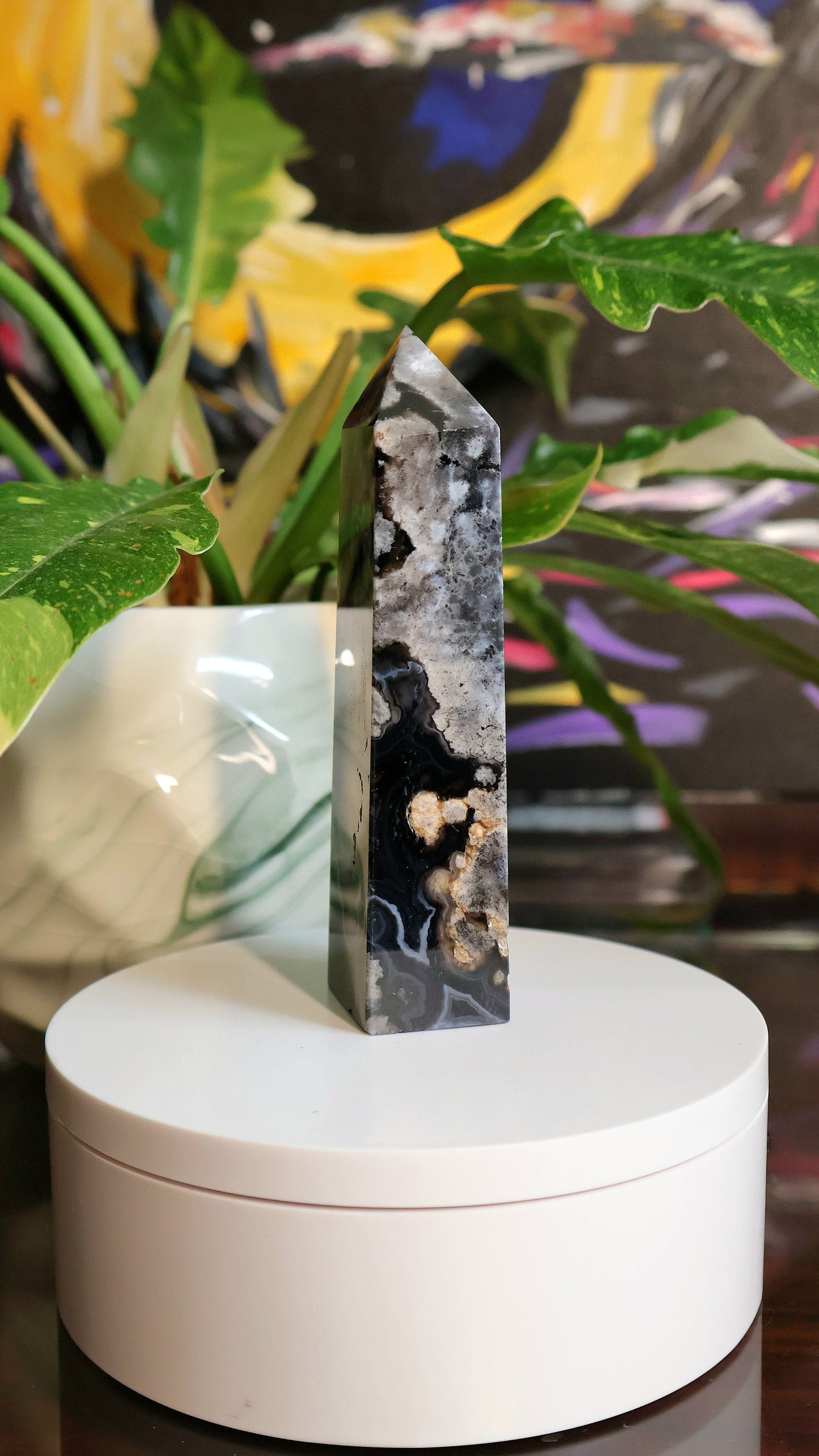 Torre de ágata de flor negra 174 g Piedra natural