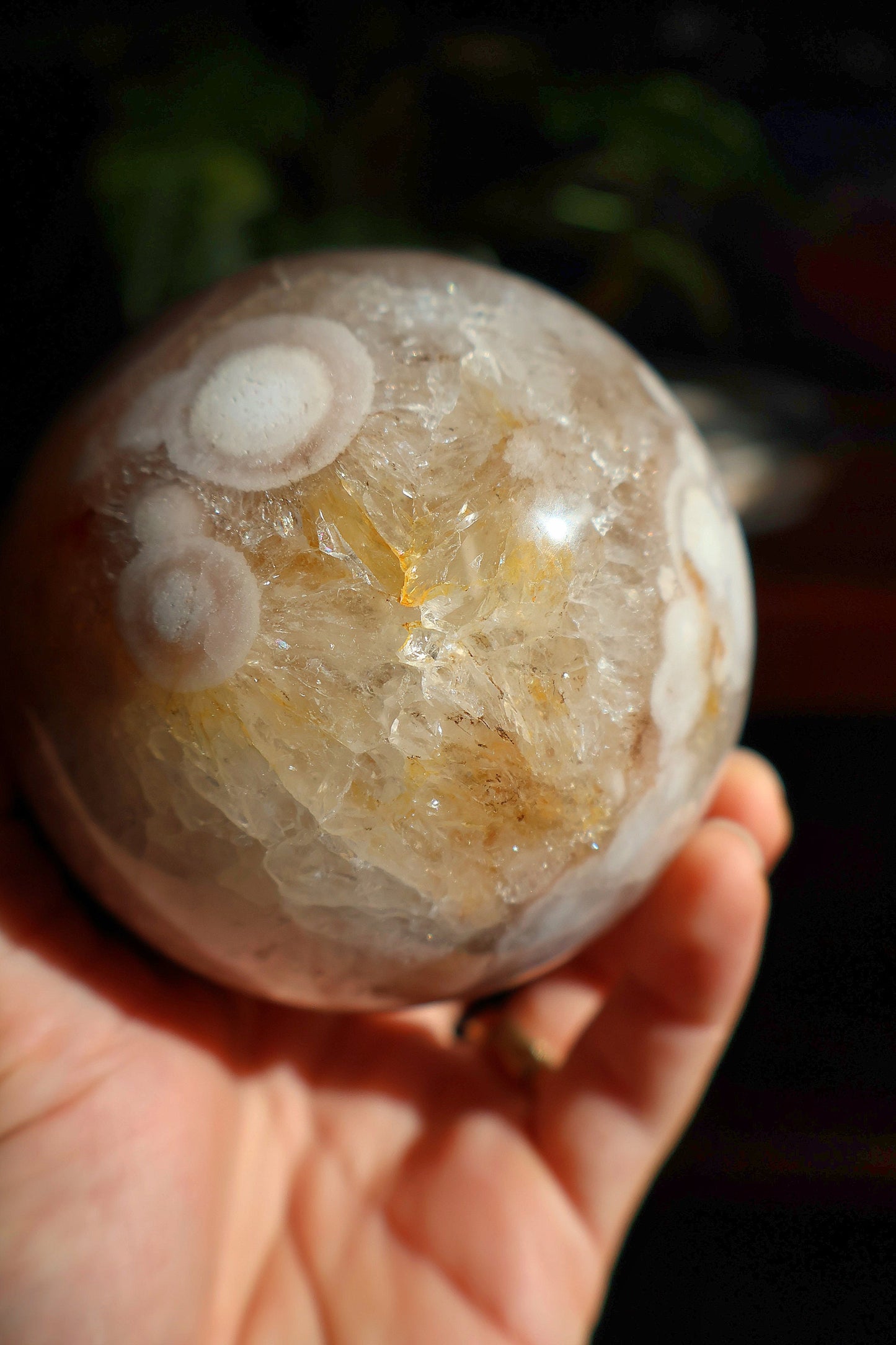 Preciosa esfera de ágata flor de amatista rosa de 1012 gramos, piedra natural