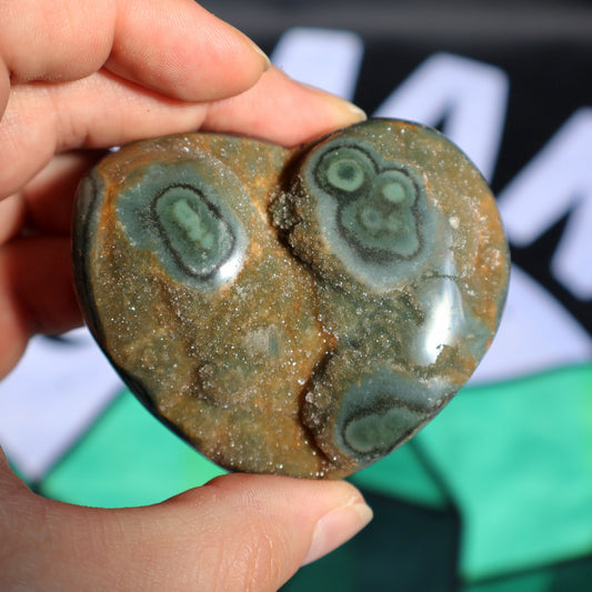 Green Sugar Amethyst Stalactite Druze Heart K